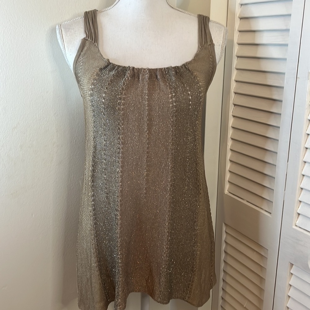 Lucky Brand Gold Metallic Sleeveless Blouse. Size Small